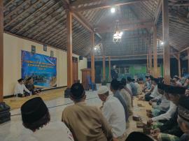 Pengajian akbar dalam rangka bersih dusun Kamal dan Teguhan